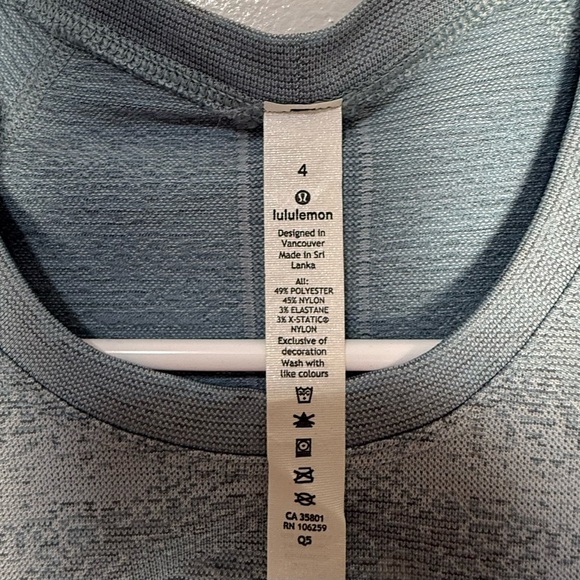 lululemon athletica Blue Short Sleeve Tee - Picture 4 of 4